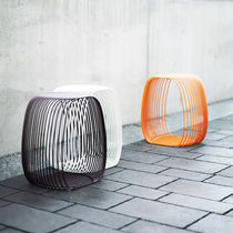 Tabouret design original / en fil de métal...