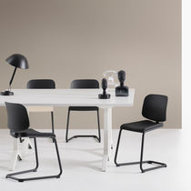 Chaise contemporaine / tapissée / cantilever...