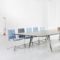 Chaise visiteur contemporaine / avec accoudoirs...