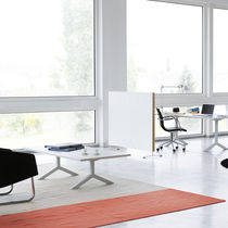 Table basse contemporaine / en frêne / en...