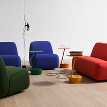 Table d'appoint contemporaine / en liège...