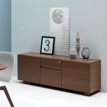 Buffet contemporain / en noyer / à roulettes
