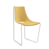 Chaise contemporaine / en cuir / avec piètement...