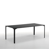 Table à manger contemporaine / en métal...
