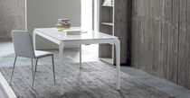 Table contemporaine / en verre laqué / rectangulaire