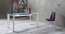 Table contemporaine / en verre / rectangulaire