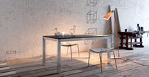 Table contemporaine / en bois / rectangulaire...