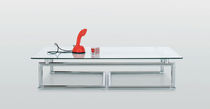 Table contemporaine / en verre / rectangulaire...