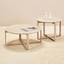 Table basse contemporaine / en hêtre / en...
