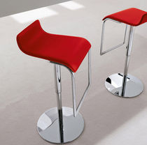 Tabouret de bar contemporain / avec piètement...