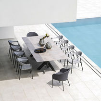 Table à manger contemporaine / en céramique...