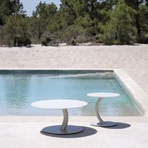 Table basse contemporaine / en HPL / avec...