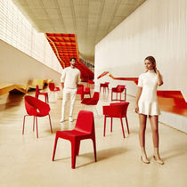 Chaise de jardin contemporaine / en polypropylène...