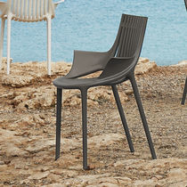 Chaise contemporaine / avec accoudoirs /...
