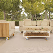 Table basse contemporaine / en bois / avec...