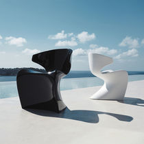 Chaise de jardin design original / en polyéthylène...