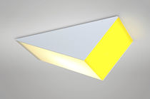 Plafonnier contemporain / triangulaire /...