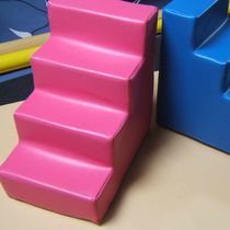 Module en mousse pour parcours de jeux
