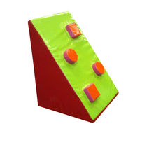 Module en mousse pour parcours de jeux