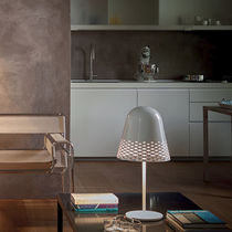 Lampe de table / contemporaine / en aluminium...