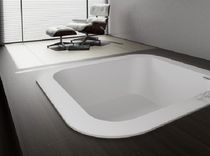 Baignoire carrée / hydromassage / pour chromothérapie...