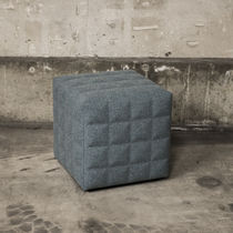 Pouf contemporain / en tissu / en mousse...