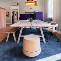 Pouf classique / en bois / en tissu / en...