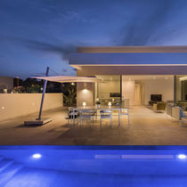 Parasol orientable / déporté / en Sunbrella®...