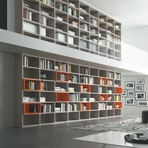 Bibliothèque contemporaine / en bois / en...