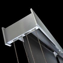 Store enrouleur / en aluminium / fixation...