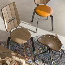 Chaise classique / en bois / en cuir / avec...
