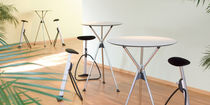 Table mange-debout contemporaine / en mélaminé...