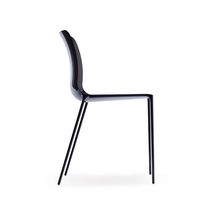 Chaise contemporaine / en fibre de carbone