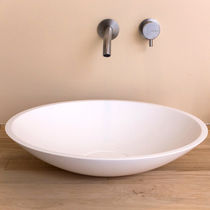 Vasque à poser / ronde / en Solid Surface...