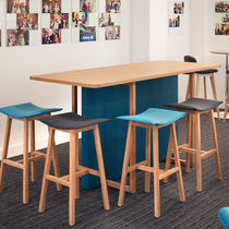 Table mange-debout contemporaine / en bois...