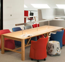 Table de conférence contemporaine / en bois...
