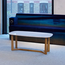 Table basse contemporaine / en bois massif...