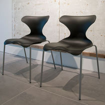 Chaise visiteur contemporaine / en tissu...