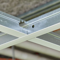 Structure pour plafond en métal