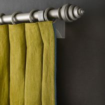 Tringle à rideaux en bois