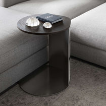 Table basse contemporaine / en bois laqué...