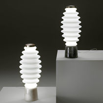 Lampe de table / en métal / en fer / en...