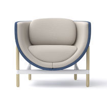 Fauteuil contemporain / en tissu / en chêne...