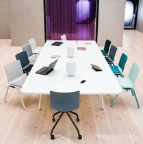 Table de réunion contemporaine / en bois...