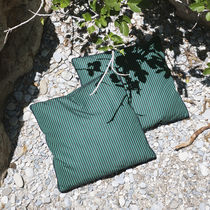 Tissu d'ameublement / pour protection solaire...