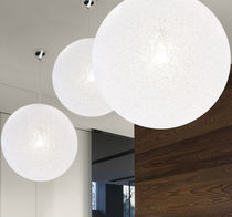 Suspension / en fer / en polycarbonate /...