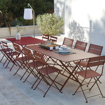 Table à manger contemporaine / en tôle d'acier...