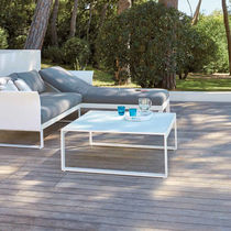 Table basse contemporaine / en verre / avec...
