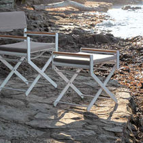 Table d'appoint contemporaine / en teck...
