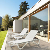 Bain de soleil contemporain